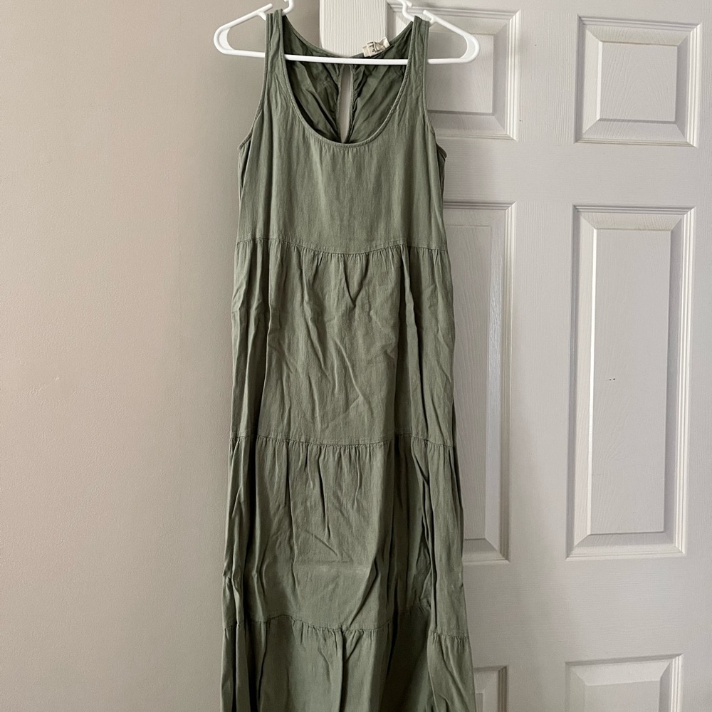 Sleeveless Light Green Maxi Dress